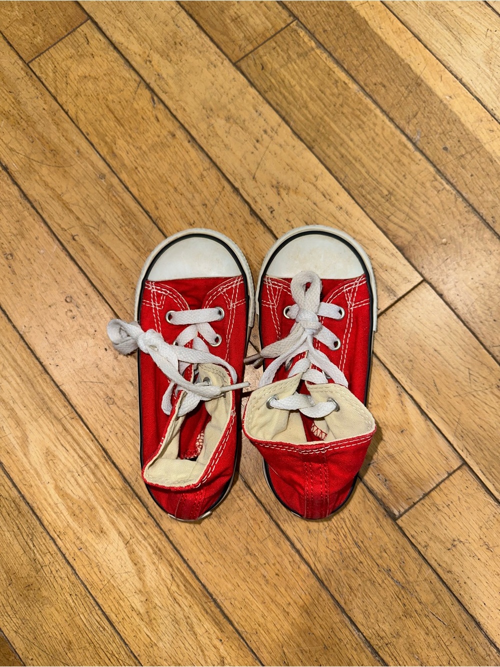 Kid’s Unisex Converse high top shoes sneakers